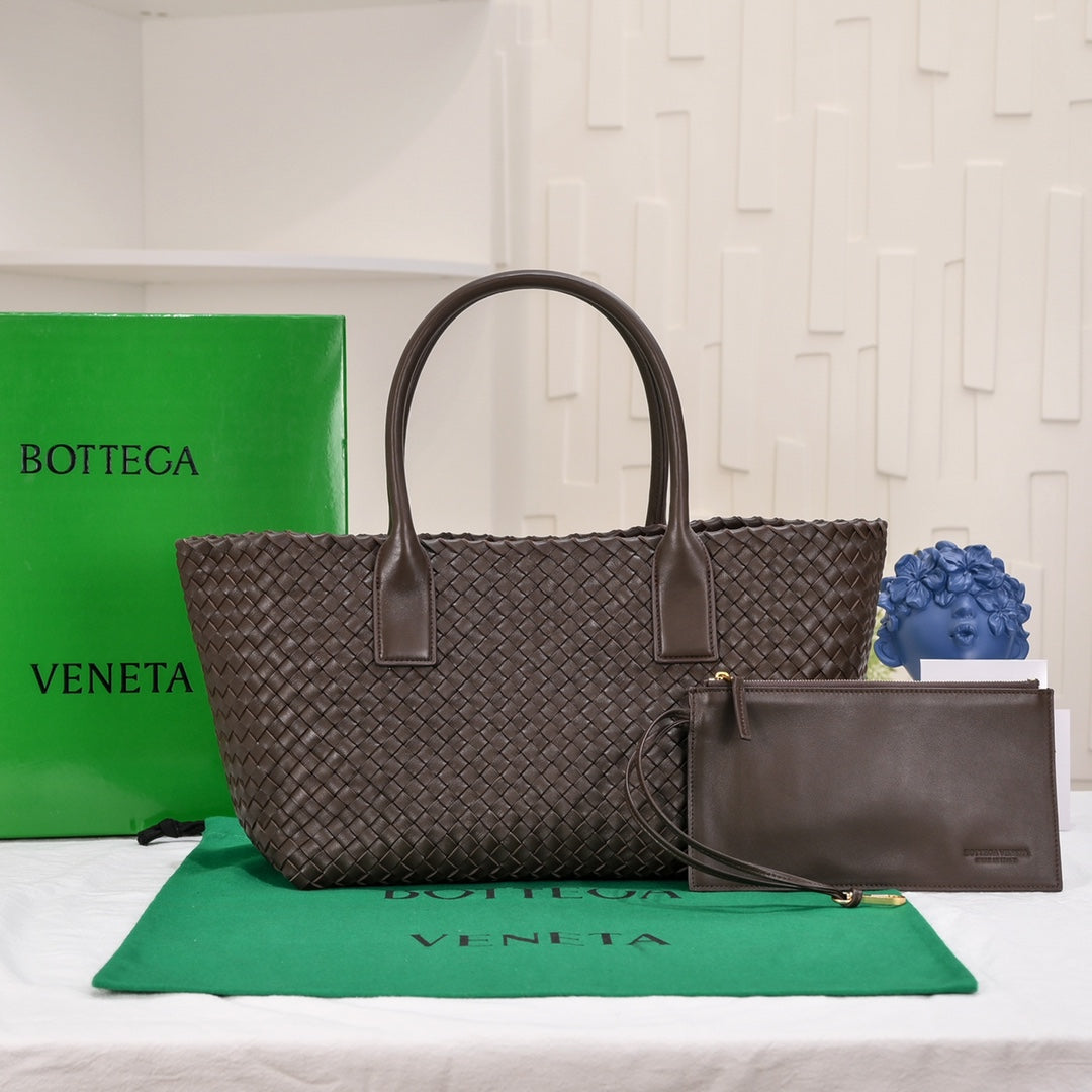 BOTTEGA VENETA Large Cabat 45cm Chocolate Lambskin Ghw