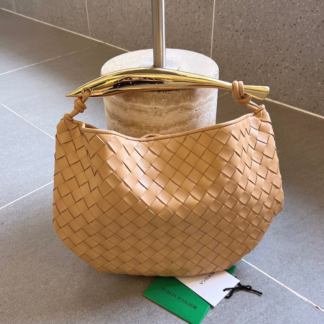 BOTTEGA VENETA SARDINE 33 WITH CHAIN IN DARK CREAM LAMBSKIN