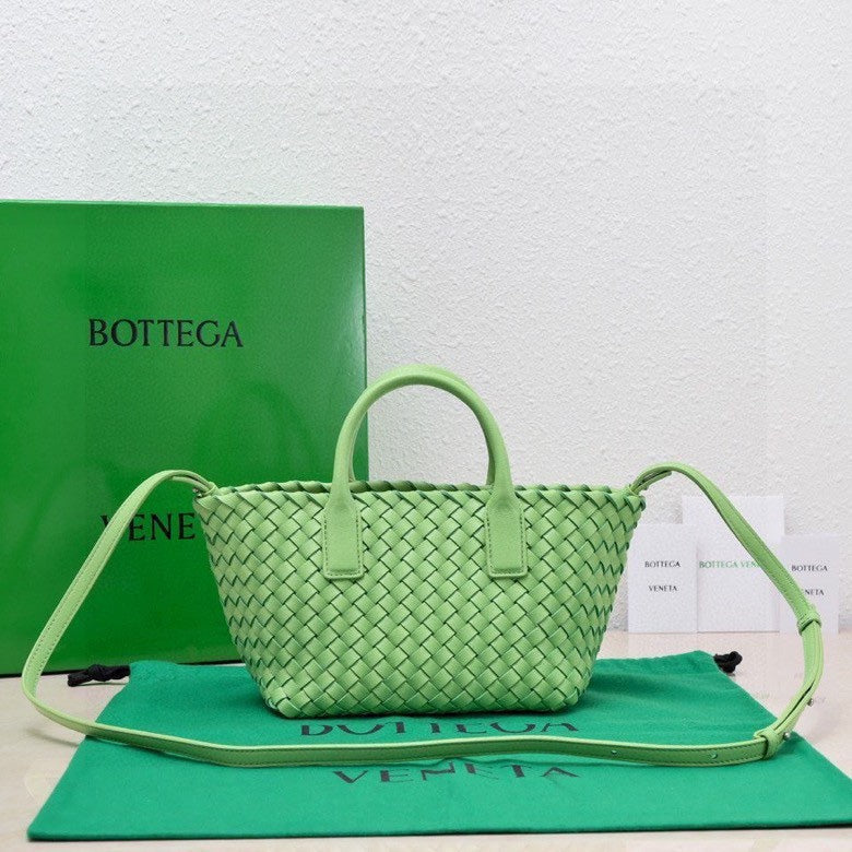 BOTTEGA VENETA Mini Cabat 20cm Green Lambskin Ghw