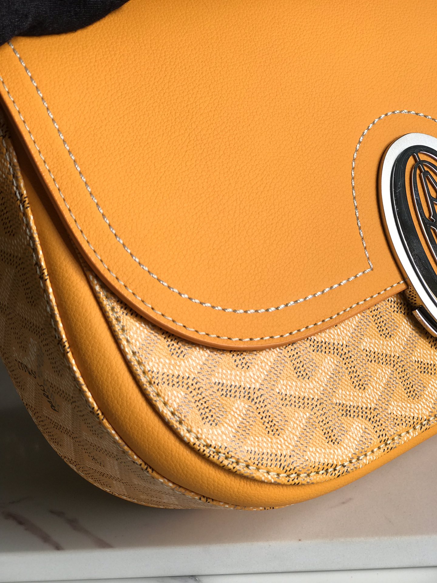 233 BAG 25 IN YELLOW CALFKIN AND GOYARDINE CANVAS