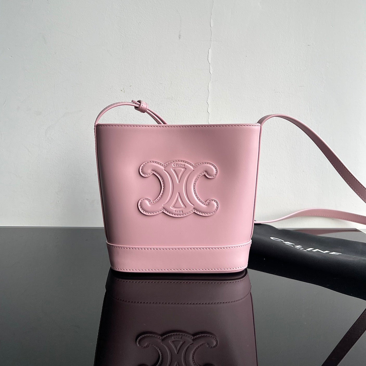 CELINE CUIR TRIPHOME 19 PINK PASTEL SMOOTH CALFSKIN BUCKET BAG