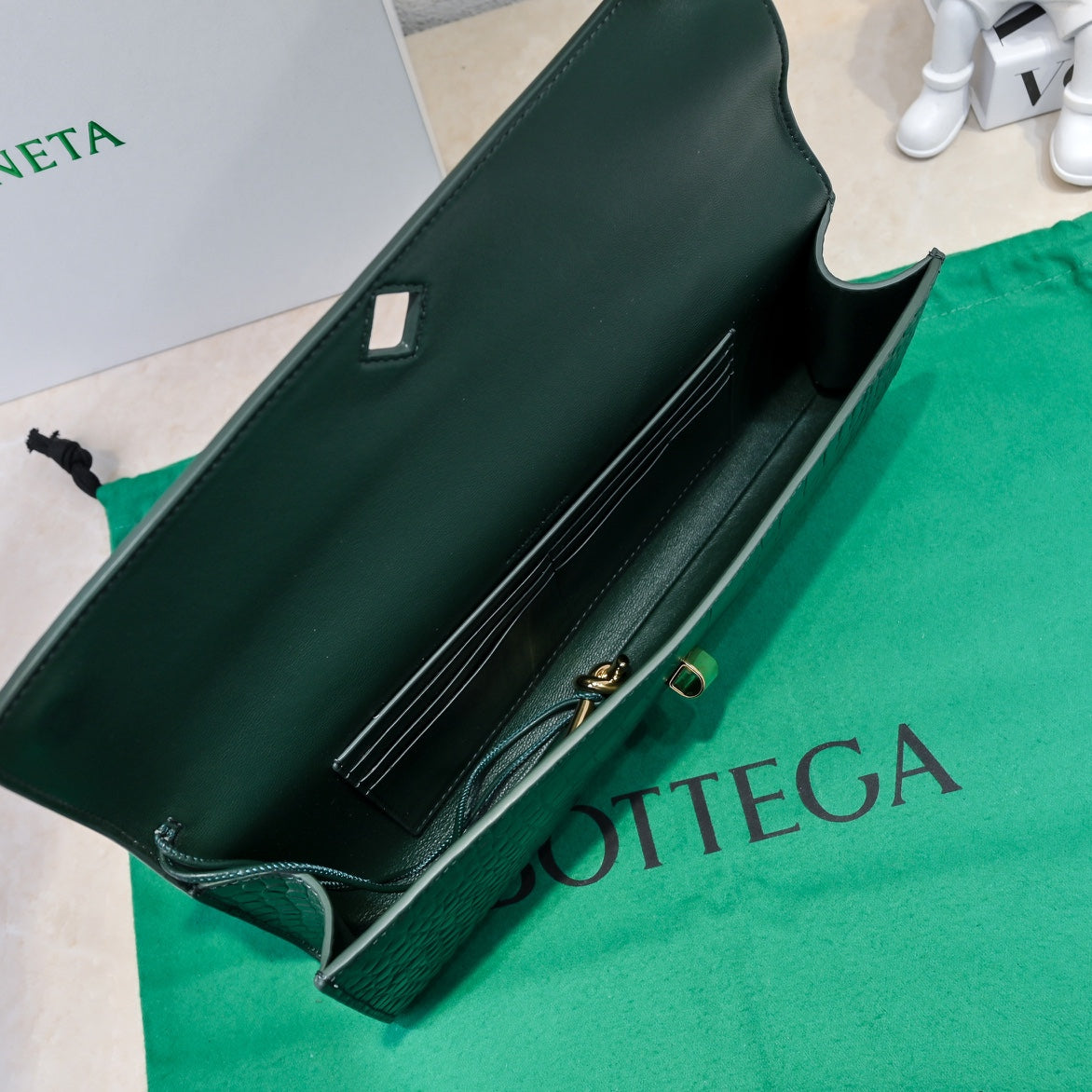 BOTTEGA VENETA Long Clutch Andiamo 31 Dark Green Crocodile Calfskin Ghw