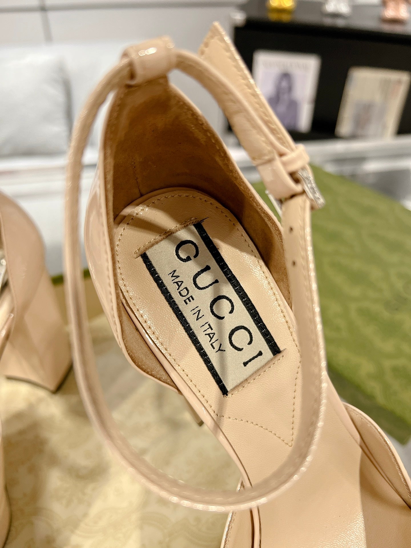 GUCCI CRYSTALS PLATFORM PUMPS CREAM CALFSKIN